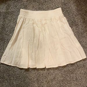 White brandy Melville skater skirt